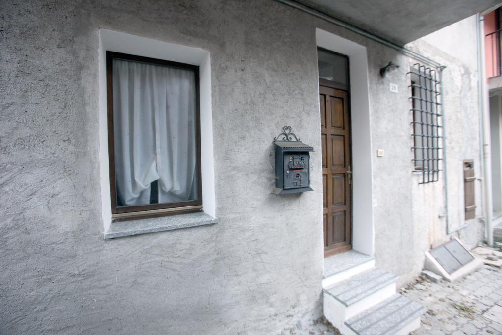 Maison Cassius Issogne Eksteriør billede